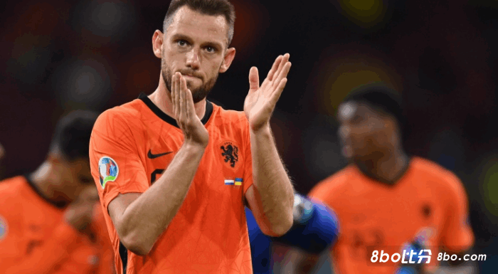 德弗里经纪人：沙特球队的兴趣都是谣言，球员完全专注于欧洲杯