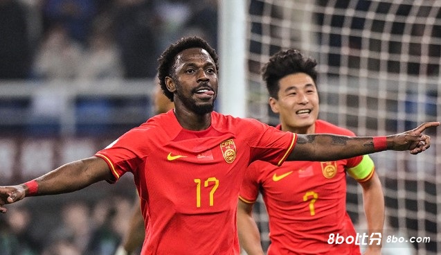 转投申花！费南多换环境对国足有好处，管理方面看斯卢茨基如何调教