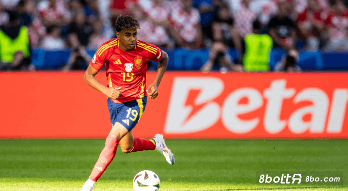 17岁亚马尔欧洲杯成绩单：创造机会、助攻、参与进球均最多