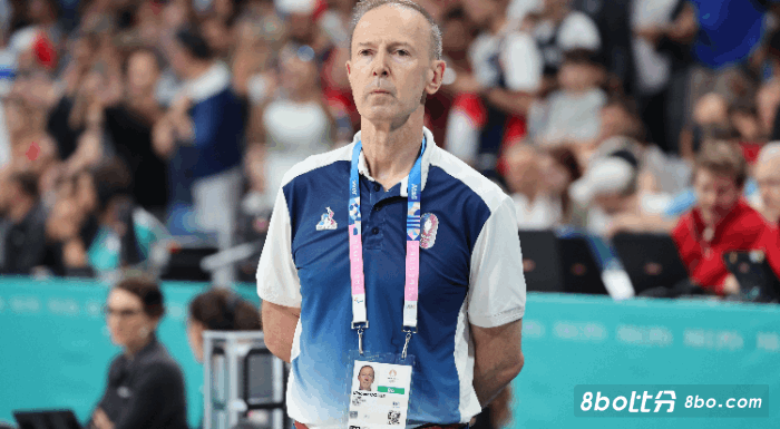 法国主帅谈打进决赛：也许明天会感到自豪 现在是很开心