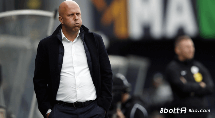 斯洛特：我们要确保以球迷喜欢的风格踢球，并照顾好阿诺德的身体