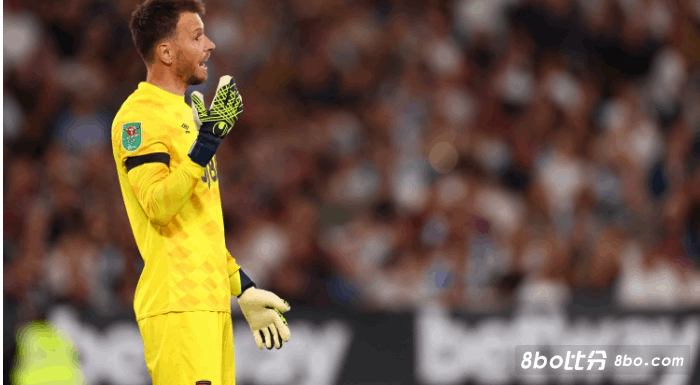 TA：阿森纳租借老将内托达协议，他们还想再签1名本土门将