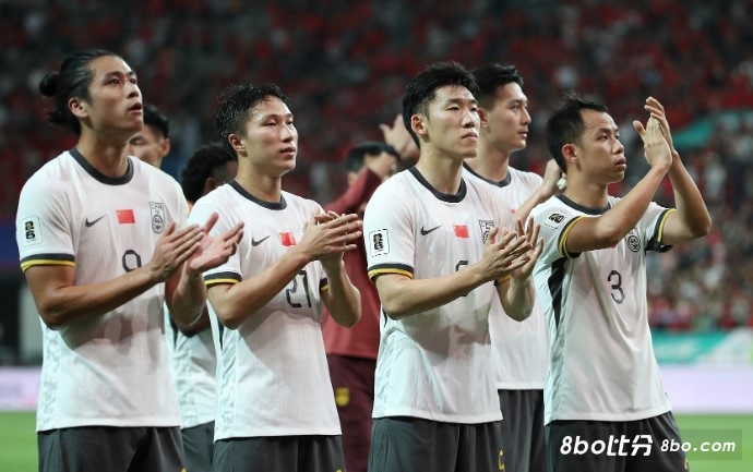 国足客战日本23人名单总身价945万欧，平均年龄29岁