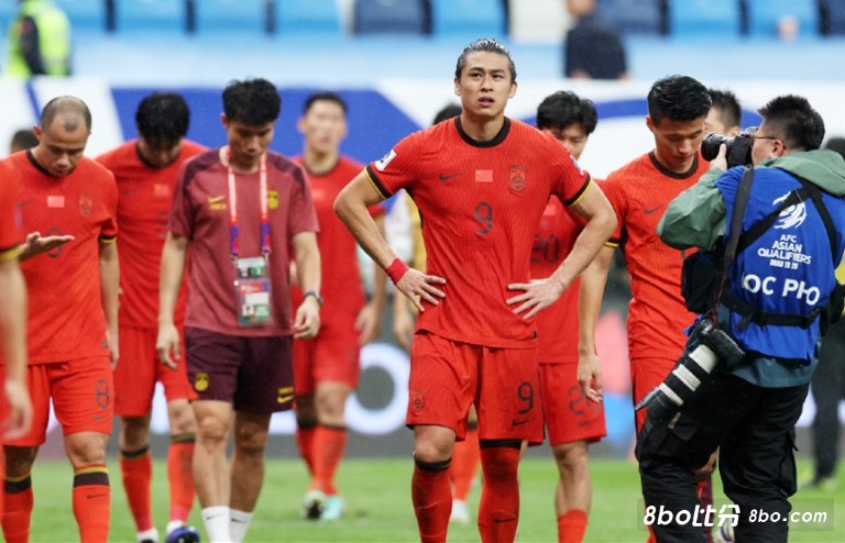 韩媒：中国队冲击2026世界杯似乎已结束，中国足球还在堕落