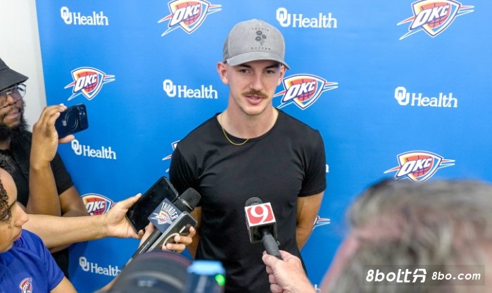 普雷斯蒂：要在12月才能和卡鲁索谈续约，球队想要让他长留俄城