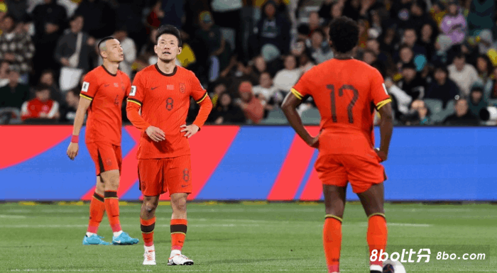 津媒：国足三连败士气陷入低谷已不可避免，印尼旅途消耗更低