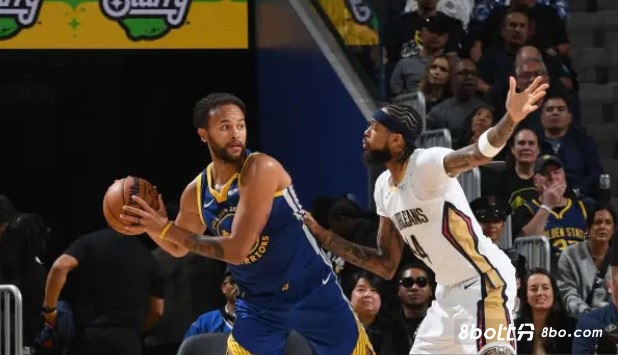 李凯尔：三员主将缺席后其他人要站出来，我们今天都充满了饥饿感