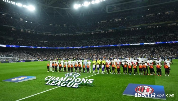 每体：皇马主场球迷不满金球评选结果，赛前对欧冠主题曲发出嘘声