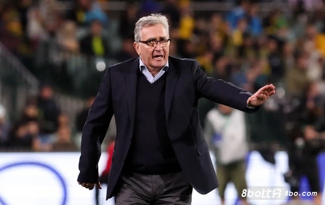 东体：国足整体防守将面临考验，客战巴林立足至少拿到1分