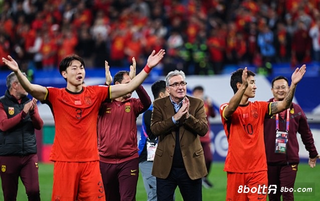 赵鹏：巴林重要积分是靠裁判帮助，国足发挥越来越好要相信自己