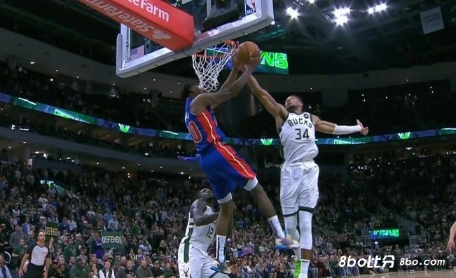 ?裁判报告：字母哥的盖帽很干净，霍兰本不该执行绝杀两罚