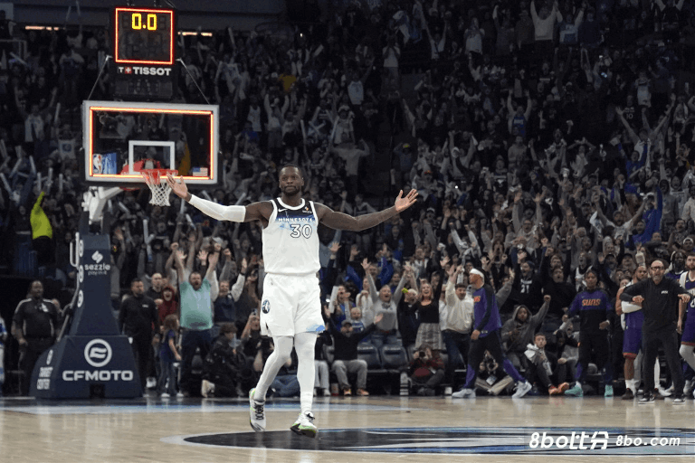 兰德尔谈绝杀：对手摔倒我只需保持专注，尔谈我已投过上千次那种球