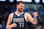 明日NBA杯独行侠战鹈鹕，东契奇因右膝挫伤出战成疑