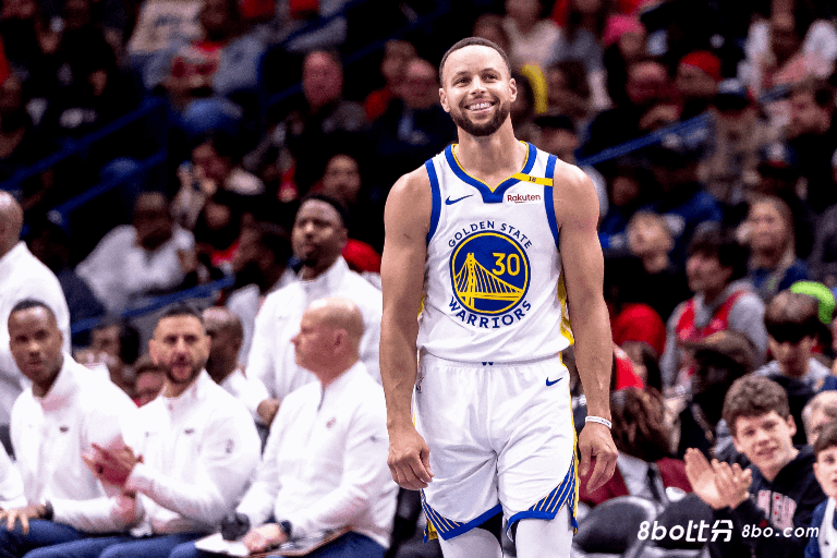 迪文：库里投篮训练量特别大/一天不歇，那改变了我对待训练的方式