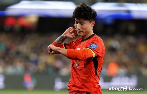 谢文能：个人对没参加足协杯决赛挺遗憾，但我肯定服从球队安排