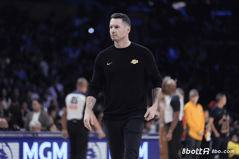 雷迪克：我很尴尬 我们缺乏职业精神，我要负责但场上也要有人负责