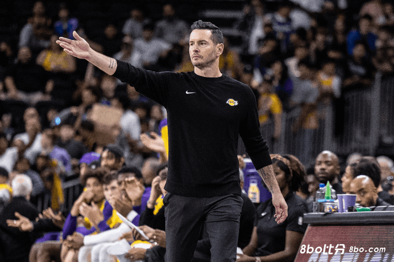 雷迪克谈球队潜在交易：我的工作重点是执教好现在这支球队