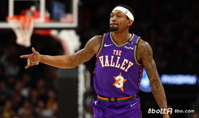 拿米德尔顿换？Stein：雄鹿可能重燃对比尔的兴趣，得先送走康诺顿