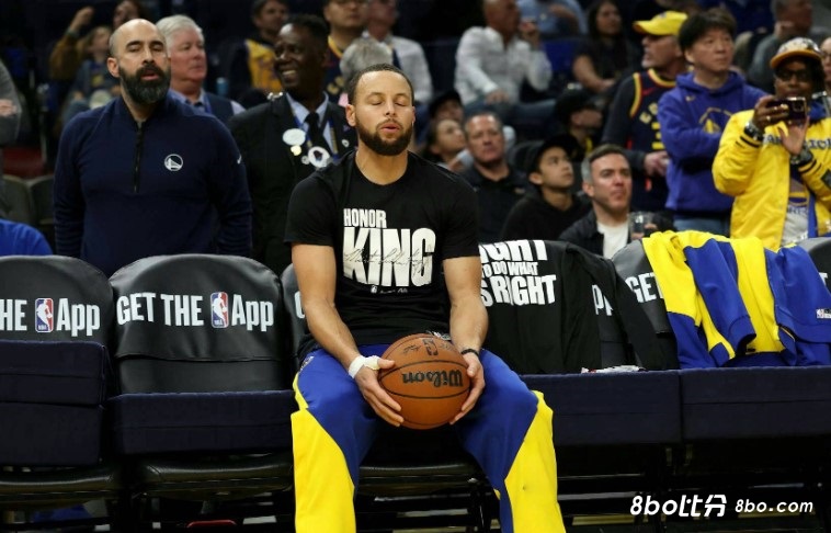 徐静雨：勇士狂输40分意料之内，面对绿军首发打三后卫就是作死