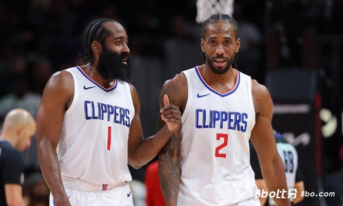 本赛季小卡出战时哈登场均22.4分11.1助 缺席时21.5分7.7助