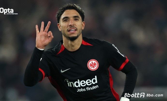 法兰克福总监：马尔穆什离队打破了原计划，巴舒亚伊的交易很紧张