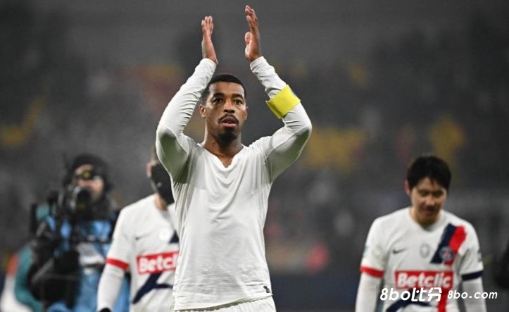 金彭贝谈时隔709天重返赛场：很激动&很多情感交织，自豪效力巴黎