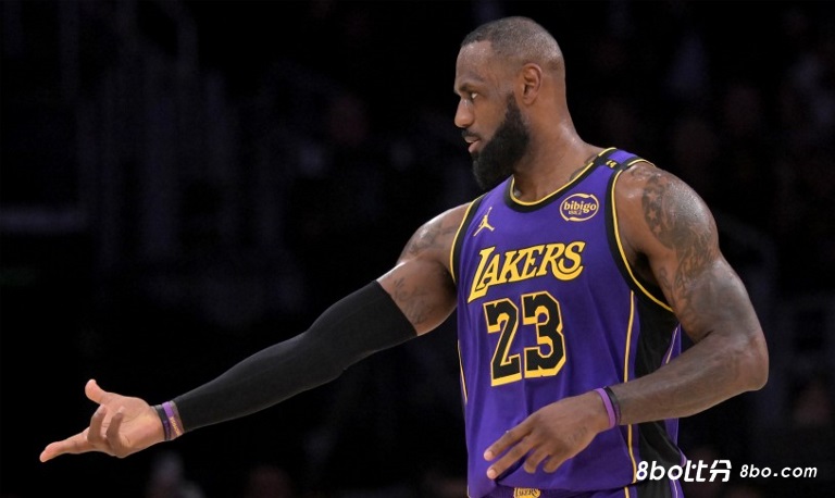 ESPN：詹姆斯加盟湖人后，最后5秒的关键球出手是29中1