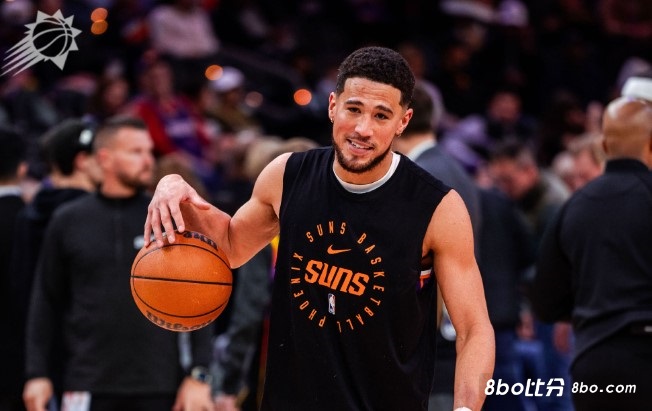 布登称赞布克：连续两场比赛助攻上双，对他传球及整体表现满意