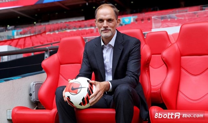 镜报:图赫尔改变英格兰工作时间,早上开会下午训练