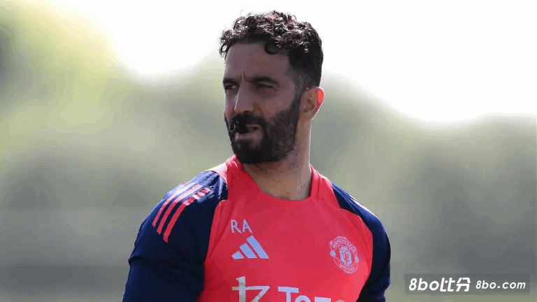 争议球告负！阿莫林：英超每场都很难，比赛有输赢但这样输很难受