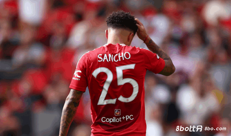 法尔克：拜仁无意引进桑乔，对霍伊伦和杰克逊也不感兴趣