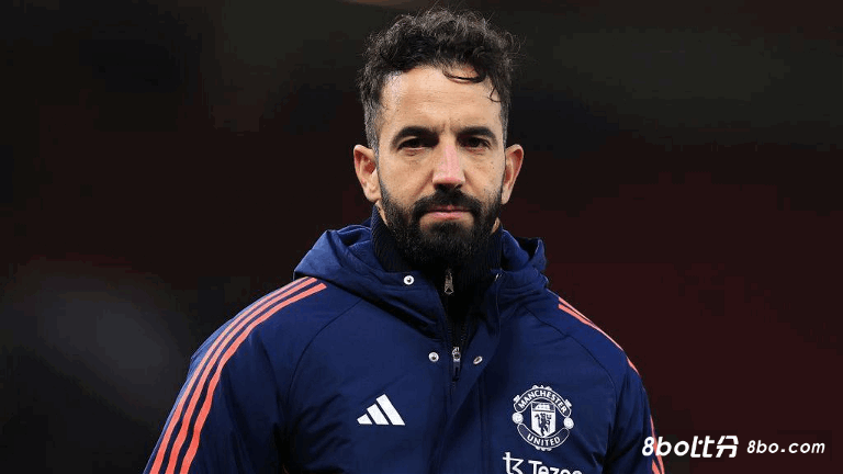 换了个寂寞？阿莫林的曼联前29场仅7胜，滕嗨前29场12胜