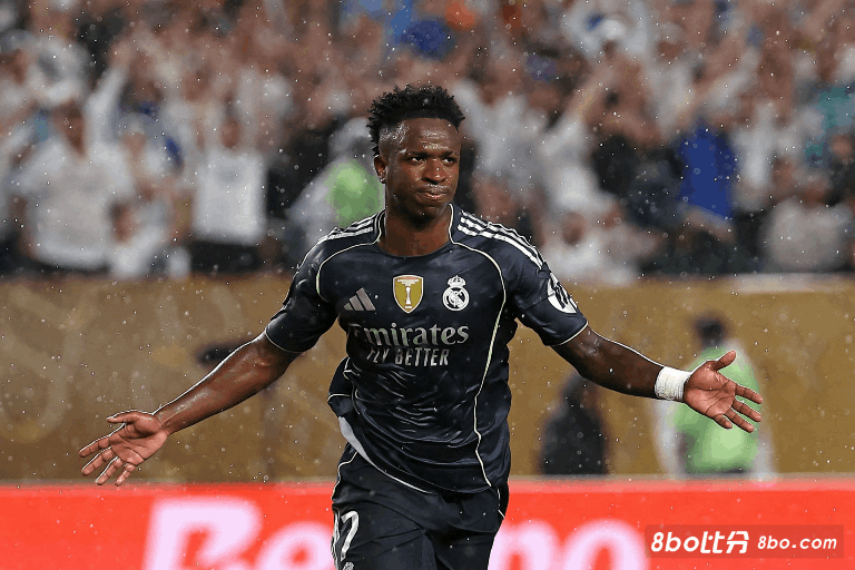 下滑！维尼修斯错失金球奖之后49场参与29球，此前49场参与45球