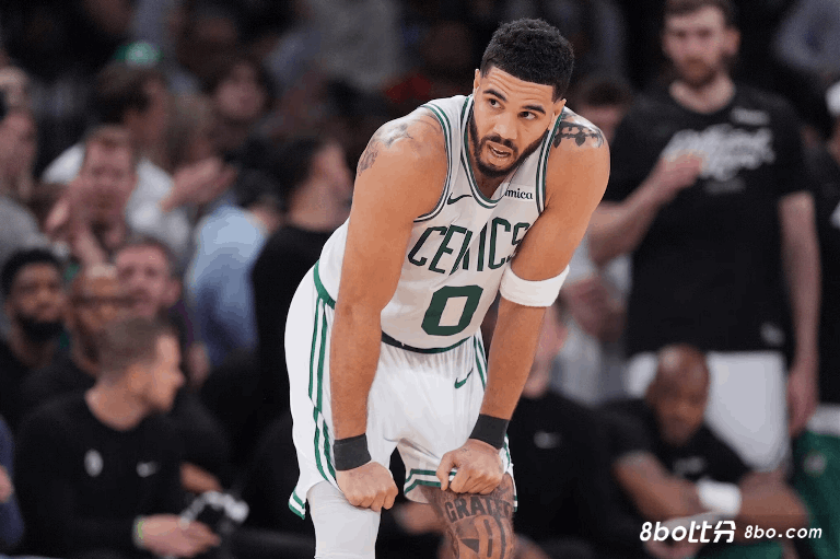 塔图姆：跟腱断裂就像一声枪响，我不停地喊这不可在我身上发生