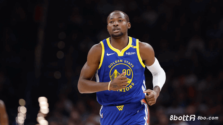 1月中可交易！Shams：库明加新签合同主动放弃了交易否决权