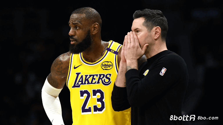 雷迪克:詹姆斯本周在球场和健身房进行了个人训练