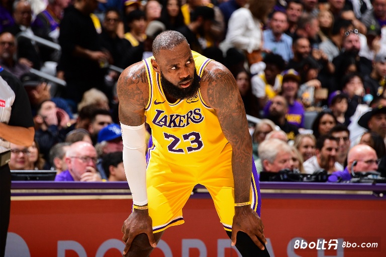 前队友：詹姆斯错过赛季开局肯定会对他心理造成影响