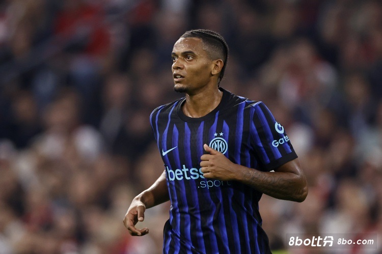 国米后卫：不喜欢意甲海外赛，长途跋涉还要倒时差！