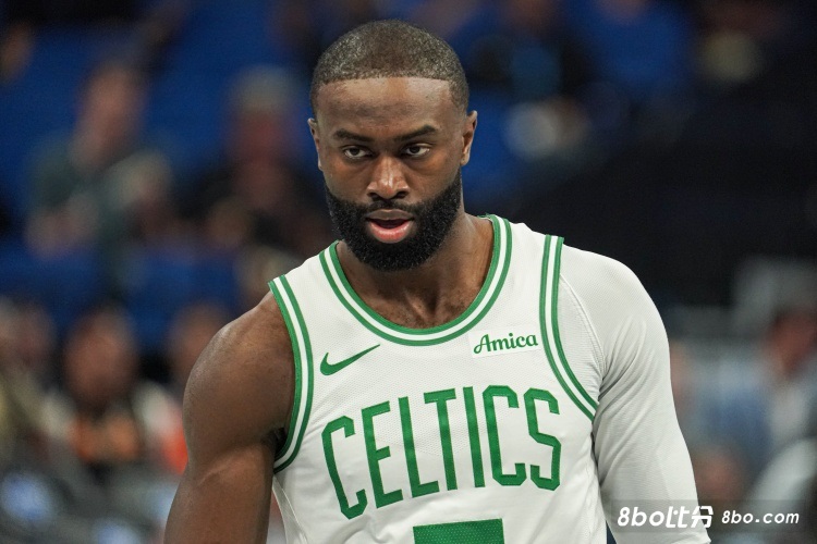 布朗近5场场均34分7.2板7助2断 率队击败活塞&骑士&尼克斯&魔术