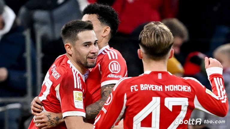 柏林联合队长：拜仁半场就开始拖延时间，这不符合公平竞赛精神