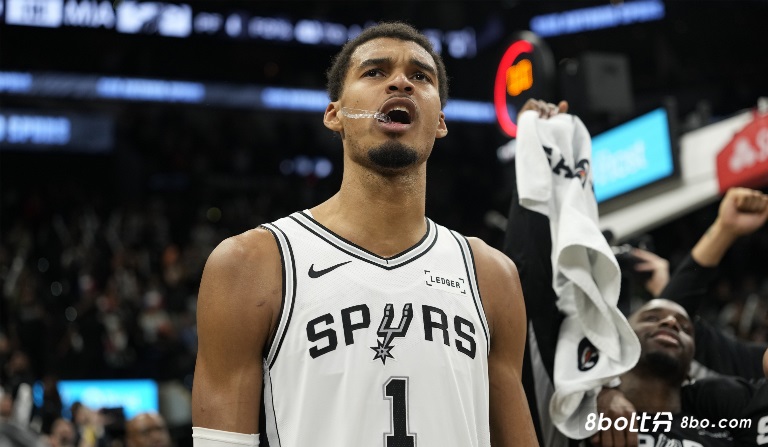 内特·罗宾逊:CC和华子这些美国球员想拿MVP 得过文班亚马这一关