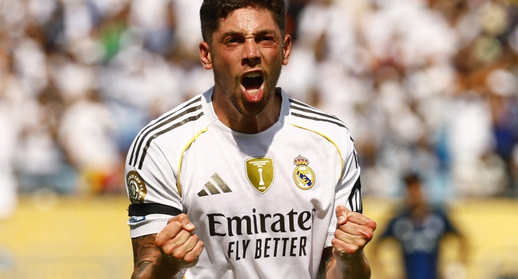 巴尔韦德：皇马继续为西甲冠军而战，巴尔德佩尼亚斯首秀表现出色