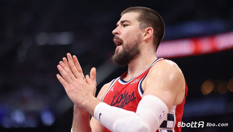 船记：现在交易祖巴茨换明年选秀权最合适 希望SGA那一幕不要重演