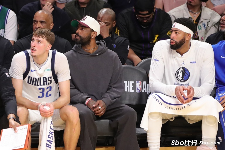 Stein：侠队仍倾向于等欧文复出后观察三状元效果 再决定浓眉未来