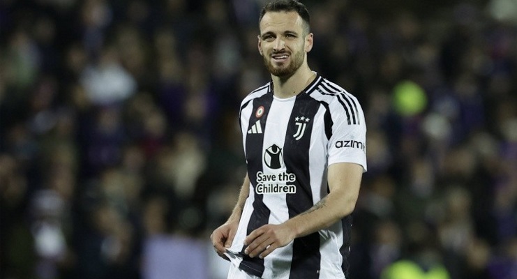 记者：米兰不太可能签加蒂，首要问题是不愿意承担300万欧年薪